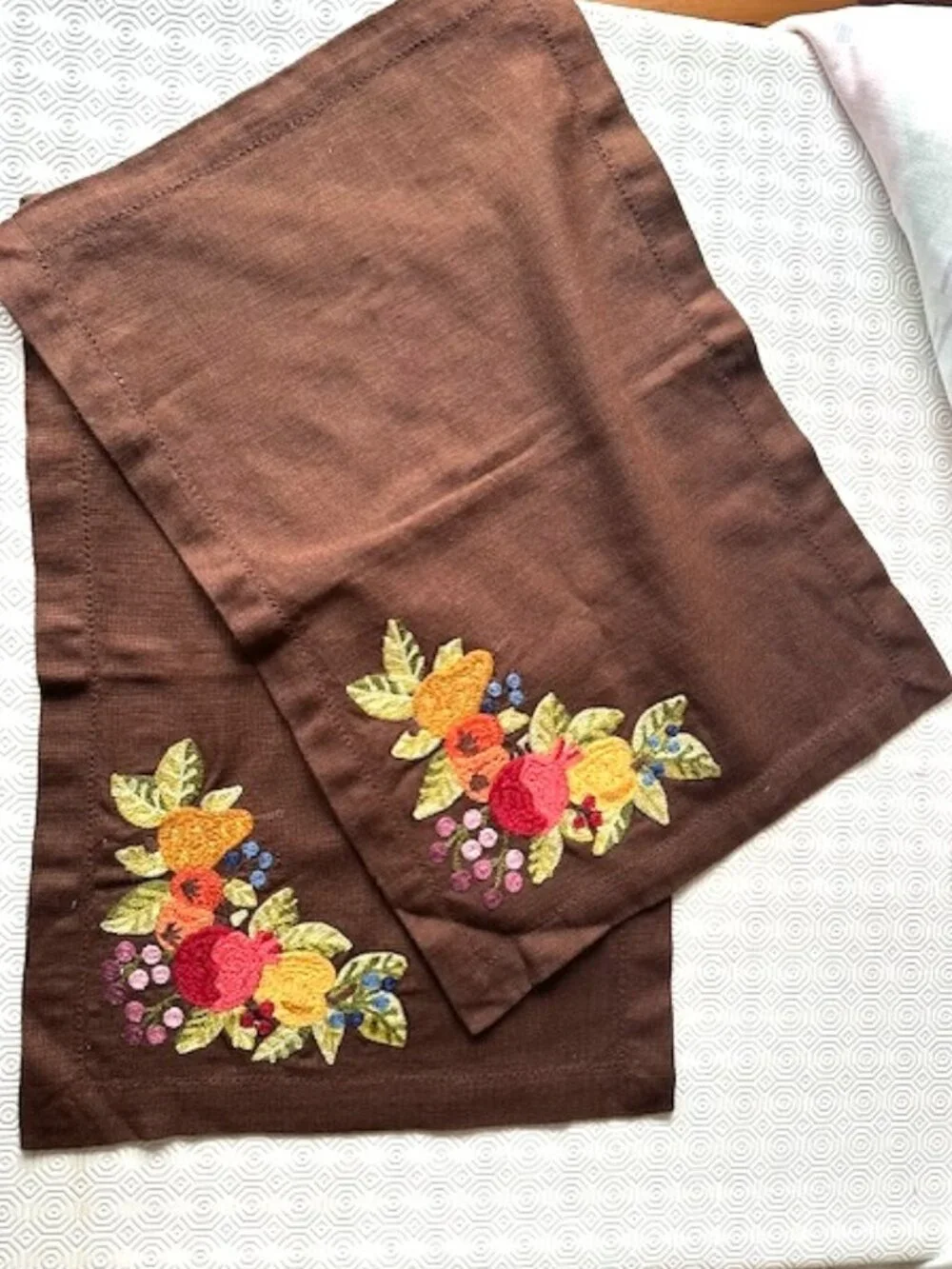 Williams Sonoma Cotton Placemats Embroidered Harvest Fruits Set Of 2